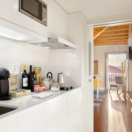 Stay In The Heart Of Porto With River View!