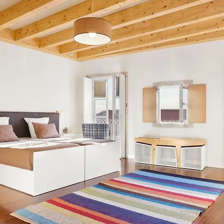 Stay In The Heart Of Porto With River View! Порту